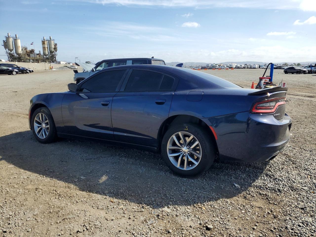 2016 DODGE CHARGER SXT photo 4