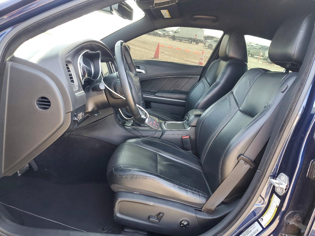 2016 DODGE CHARGER SXT photo 19