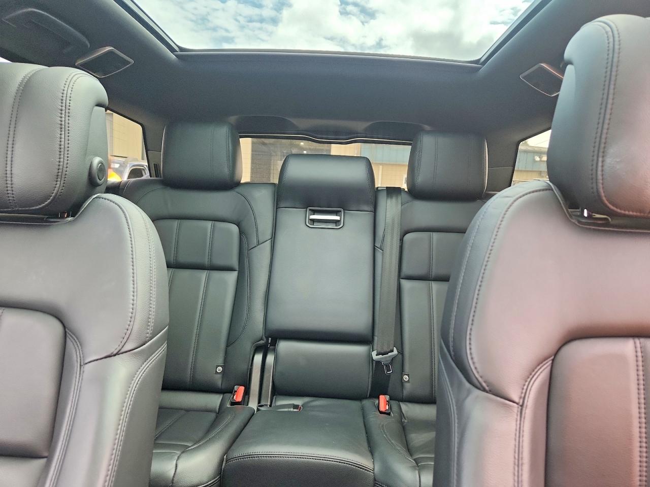2019 LAND ROVER RANGE ROVER SPORT SE photo 19