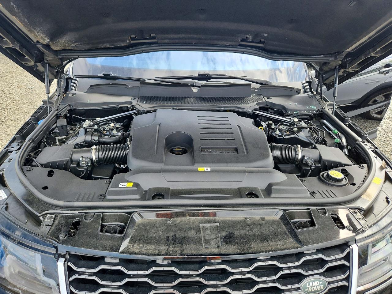 2019 LAND ROVER RANGE ROVER SPORT SE photo 23