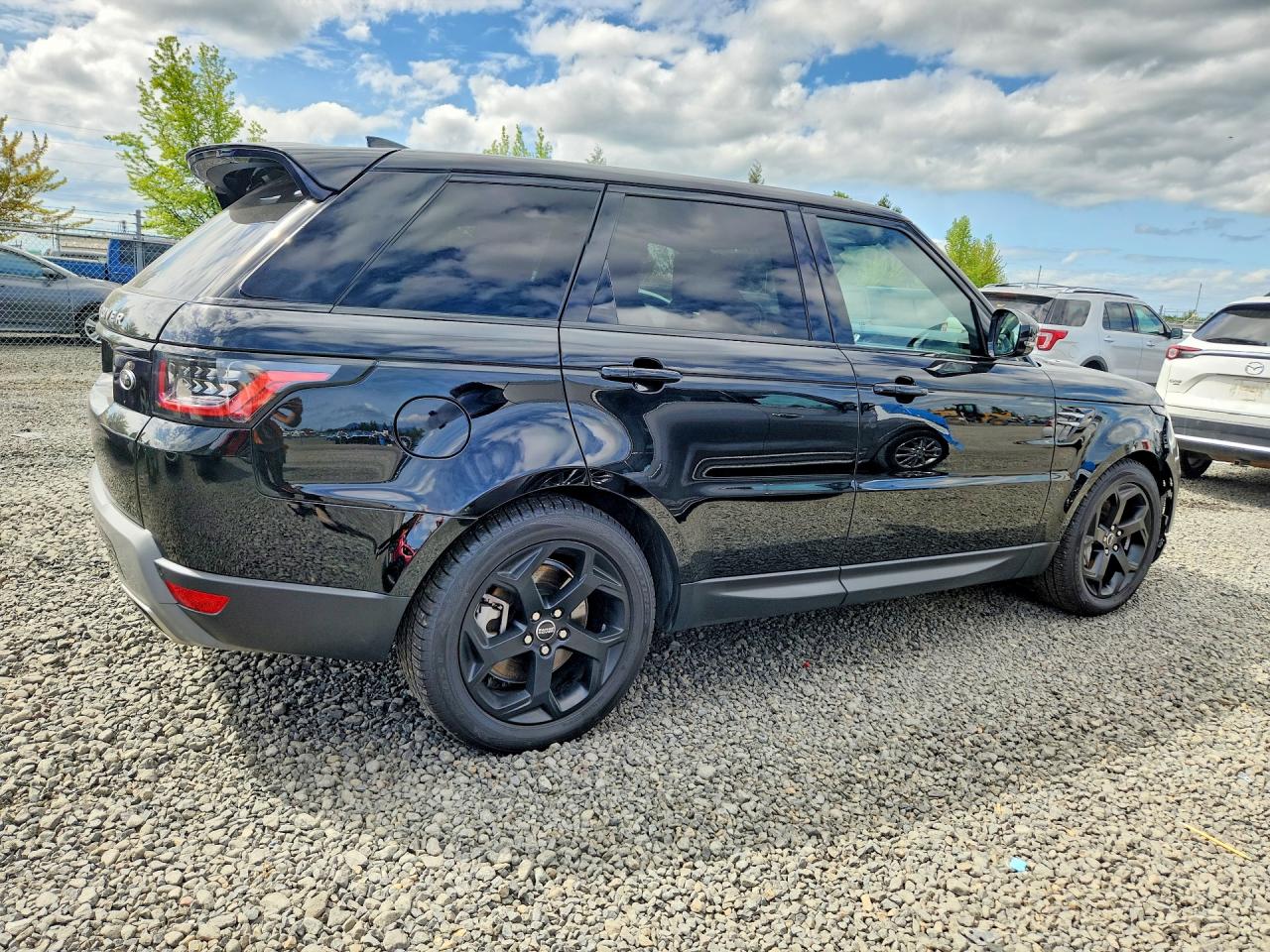 2019 LAND ROVER RANGE ROVER SPORT SE photo 5