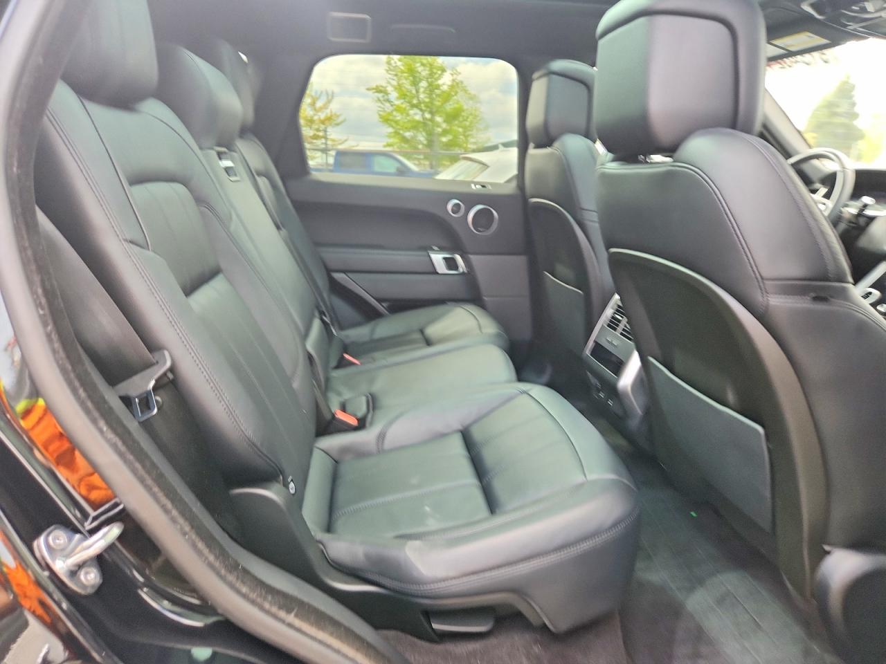 2019 LAND ROVER RANGE ROVER SPORT SE photo 21