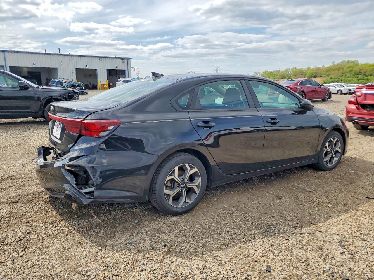 2021 KIA FORTE LXS photo 3