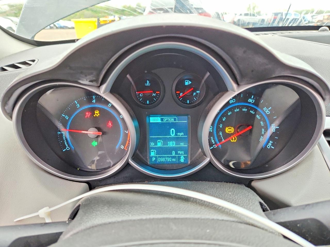 2013 CHEVROLET CRUZE LS photo 25