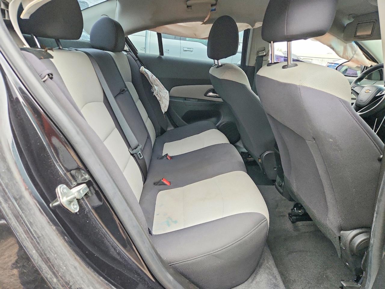 2013 CHEVROLET CRUZE LS photo 28
