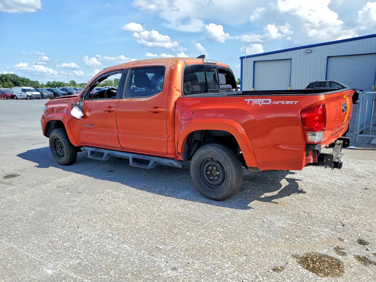 2017 TOYOTA TACOMA TRD SPORT photo 3