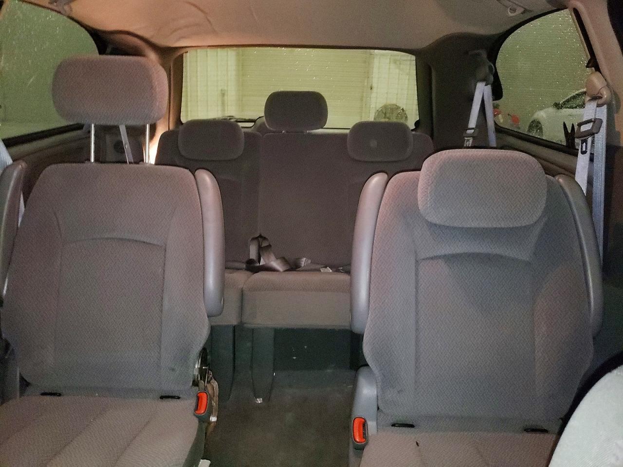 2007 CHRYSLER TOWN & COUNTRY LX photo 28