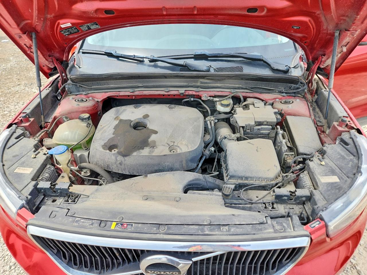 2019 VOLVO XC40 T5 MOMENTUM photo 34