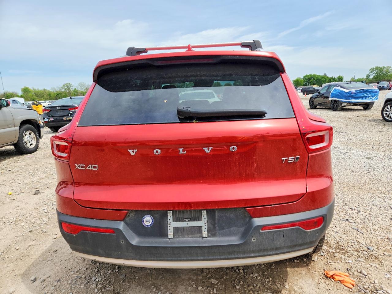 2019 VOLVO XC40 T5 MOMENTUM photo 16