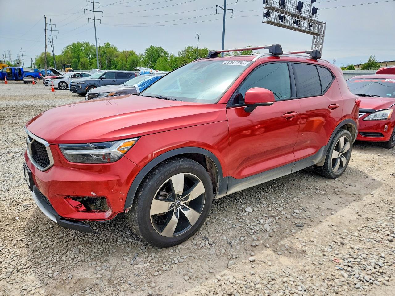 2019 VOLVO XC40