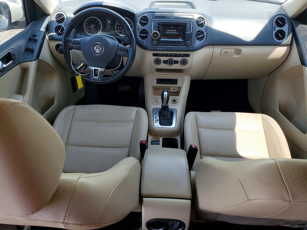 2016 VOLKSWAGEN TIGUAN S photo 15