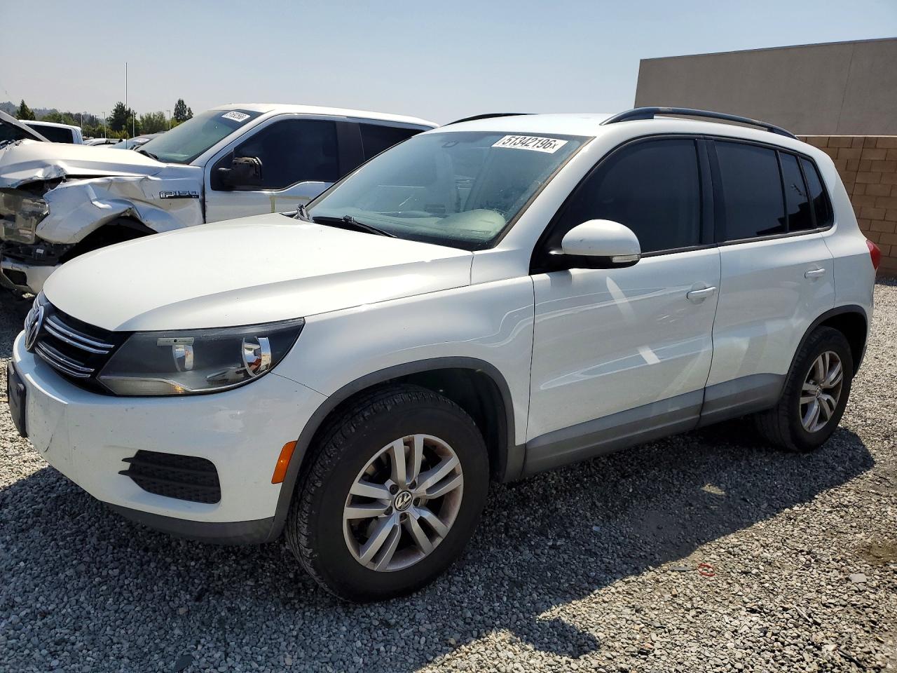 2016 VOLKSWAGEN TIGUAN