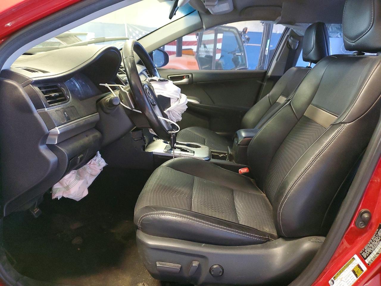2013 TOYOTA CAMRY SE photo 7