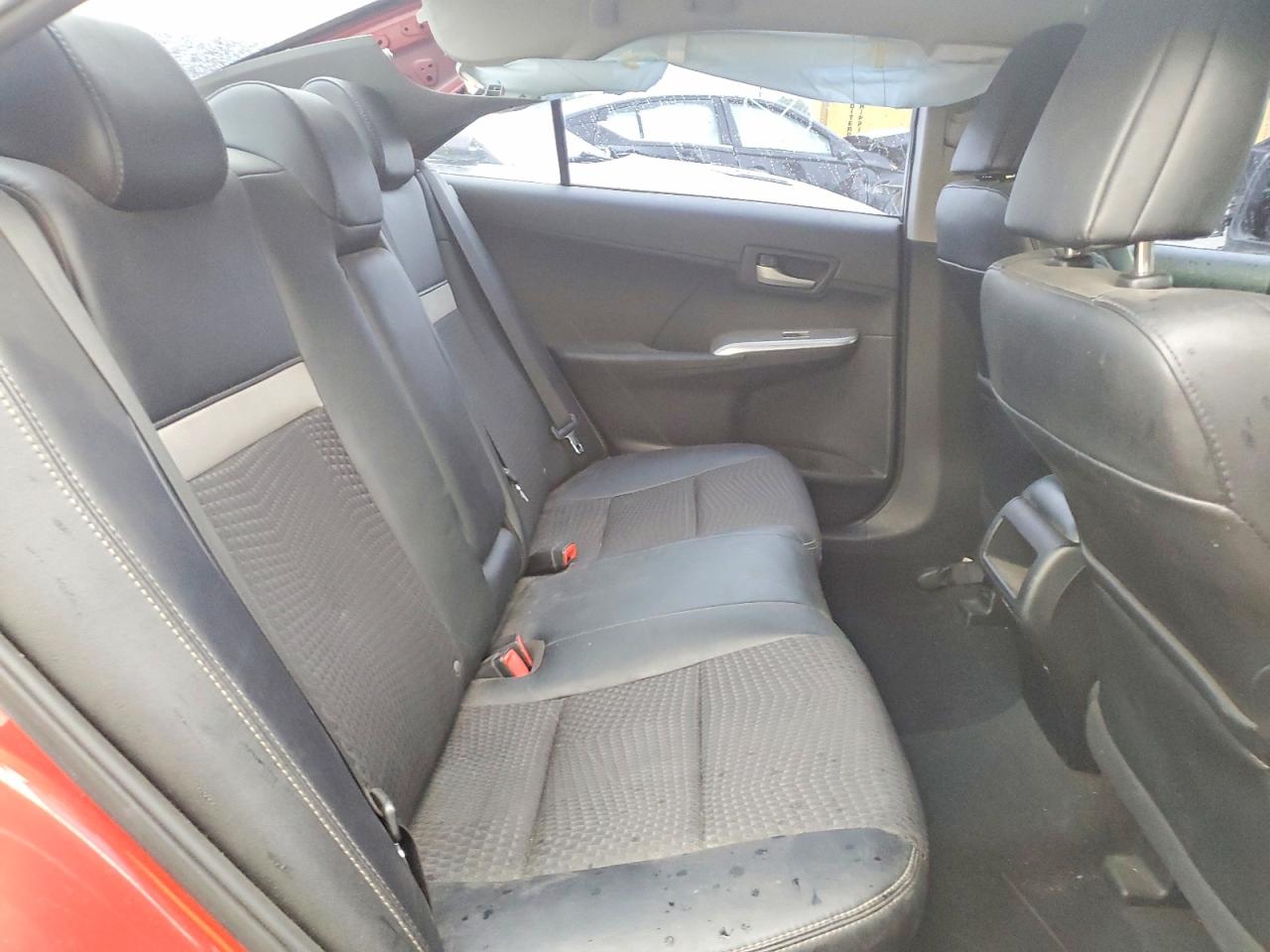 2013 TOYOTA CAMRY SE photo 10