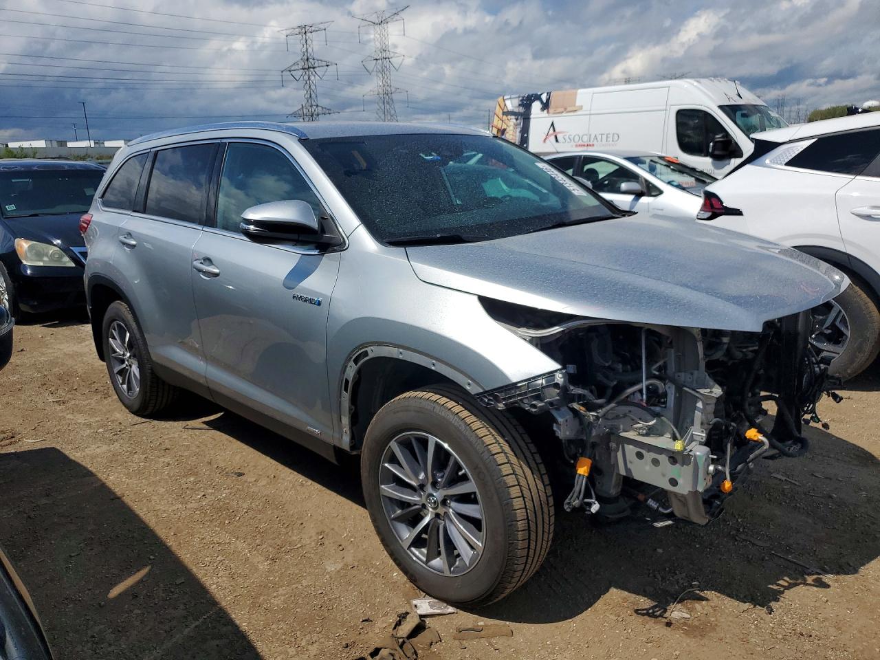 2019 TOYOTA HIGHLANDER HYBRID XLE photo 10