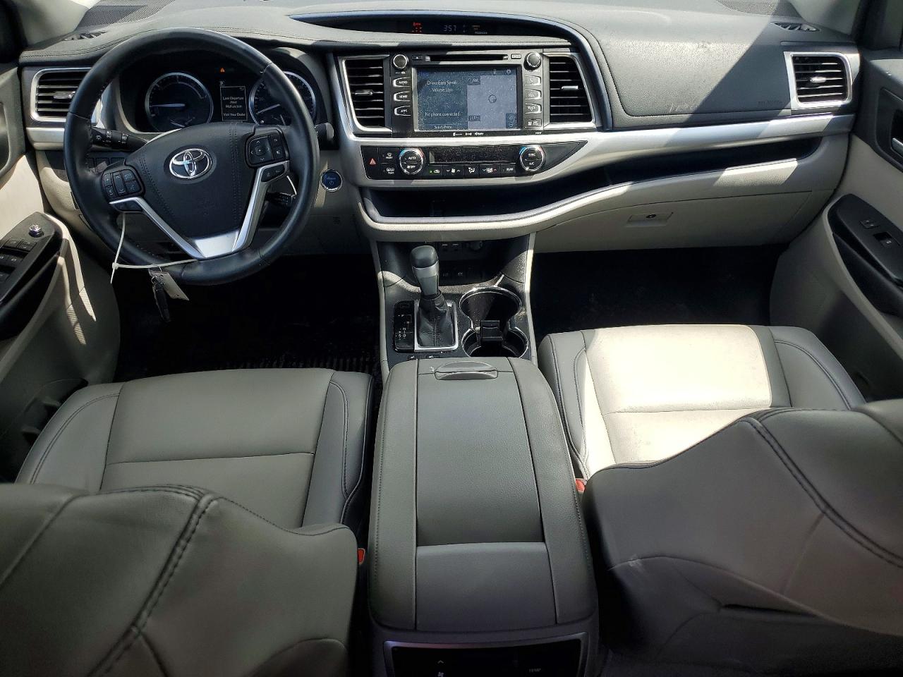 2019 TOYOTA HIGHLANDER HYBRID XLE photo 22