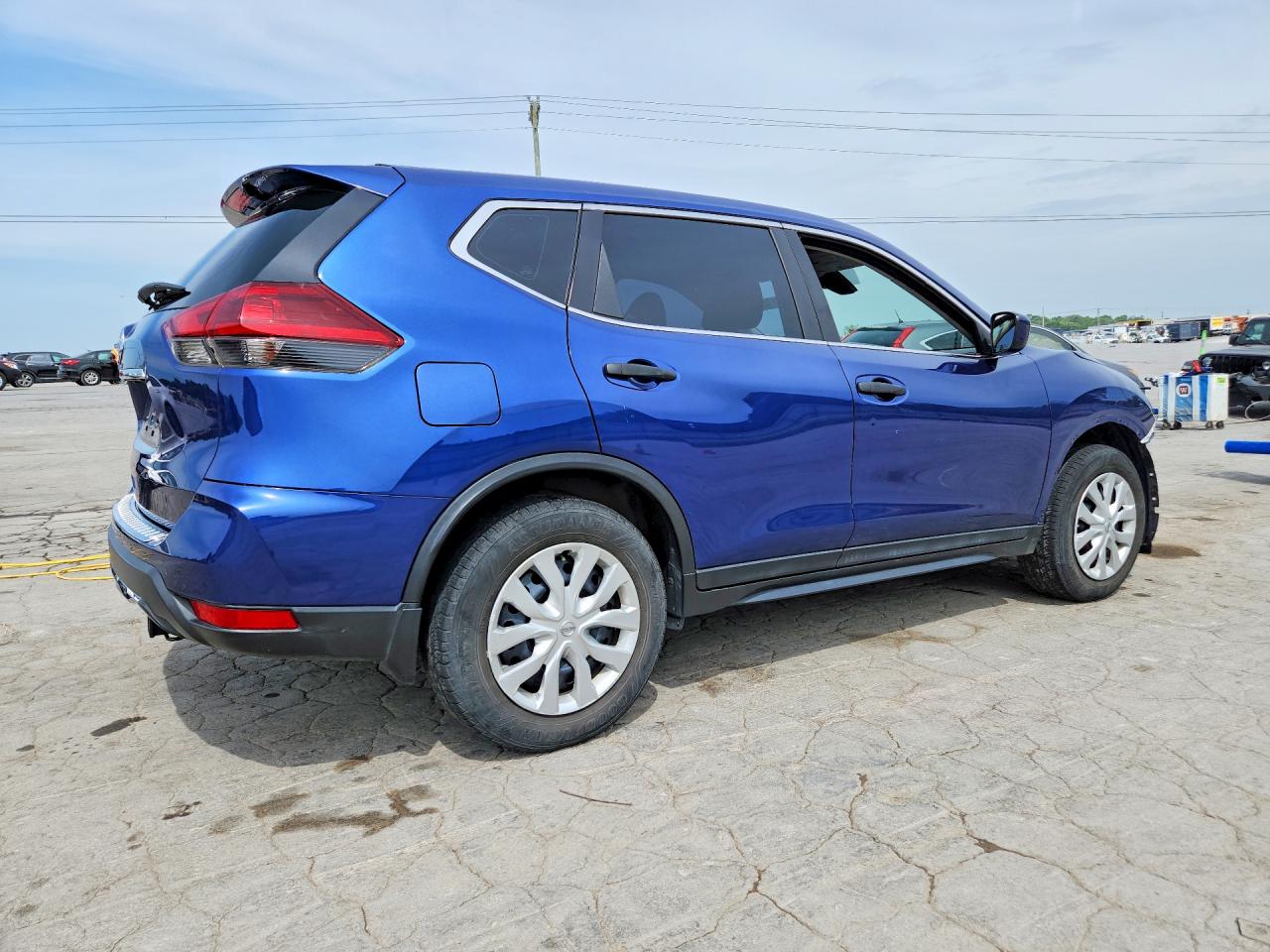 2019 NISSAN ROGUE S photo 5