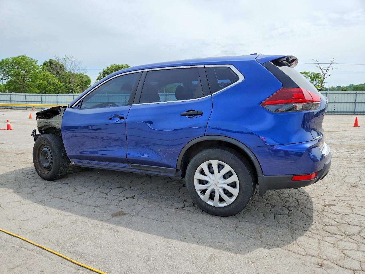 2019 NISSAN ROGUE S photo 3