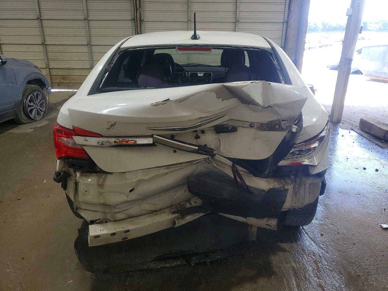 2013 CHRYSLER 200 TOURING photo 11