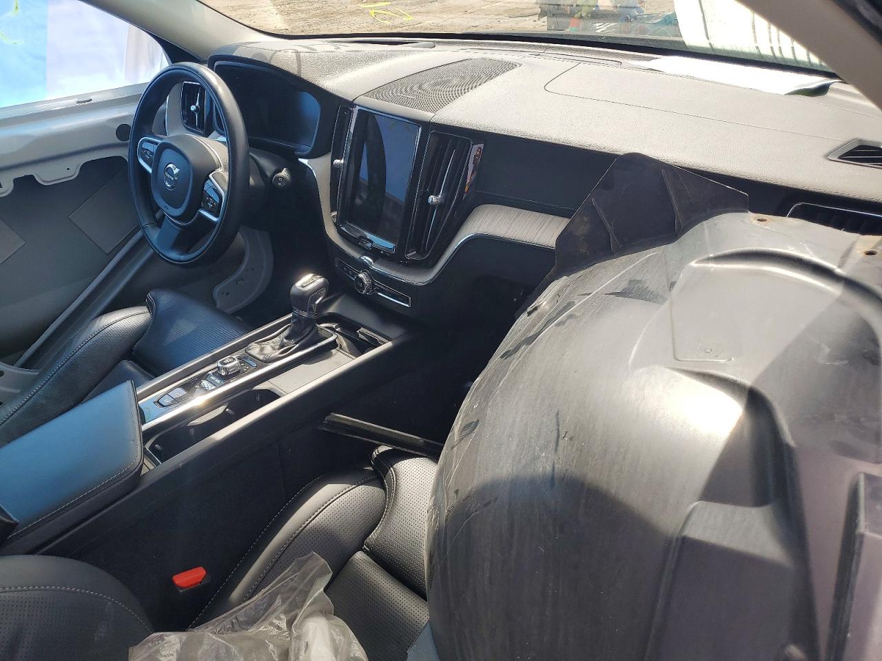2021 VOLVO XC60 T6 INSCRIPTION photo 22