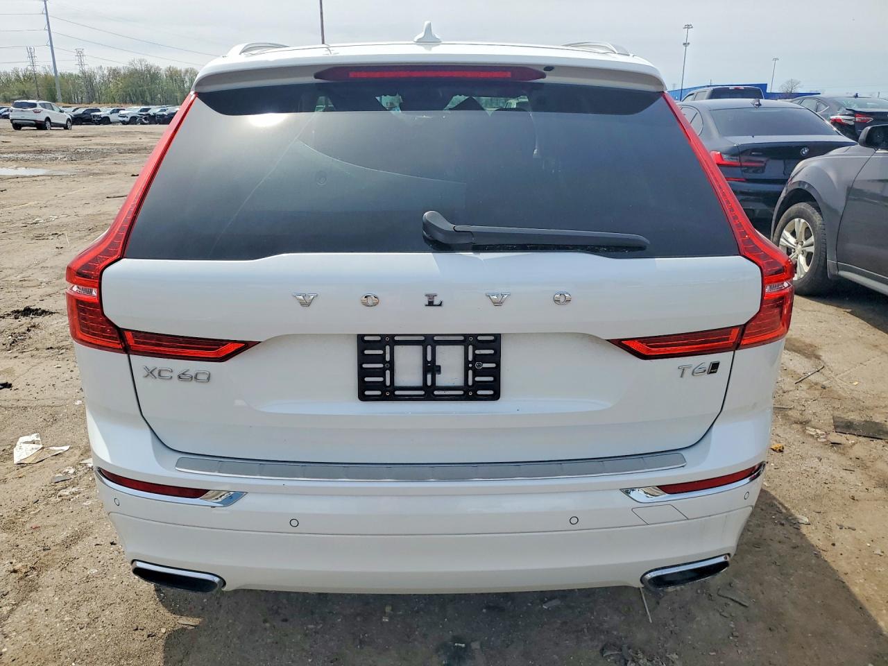 2021 VOLVO XC60 T6 INSCRIPTION photo 16