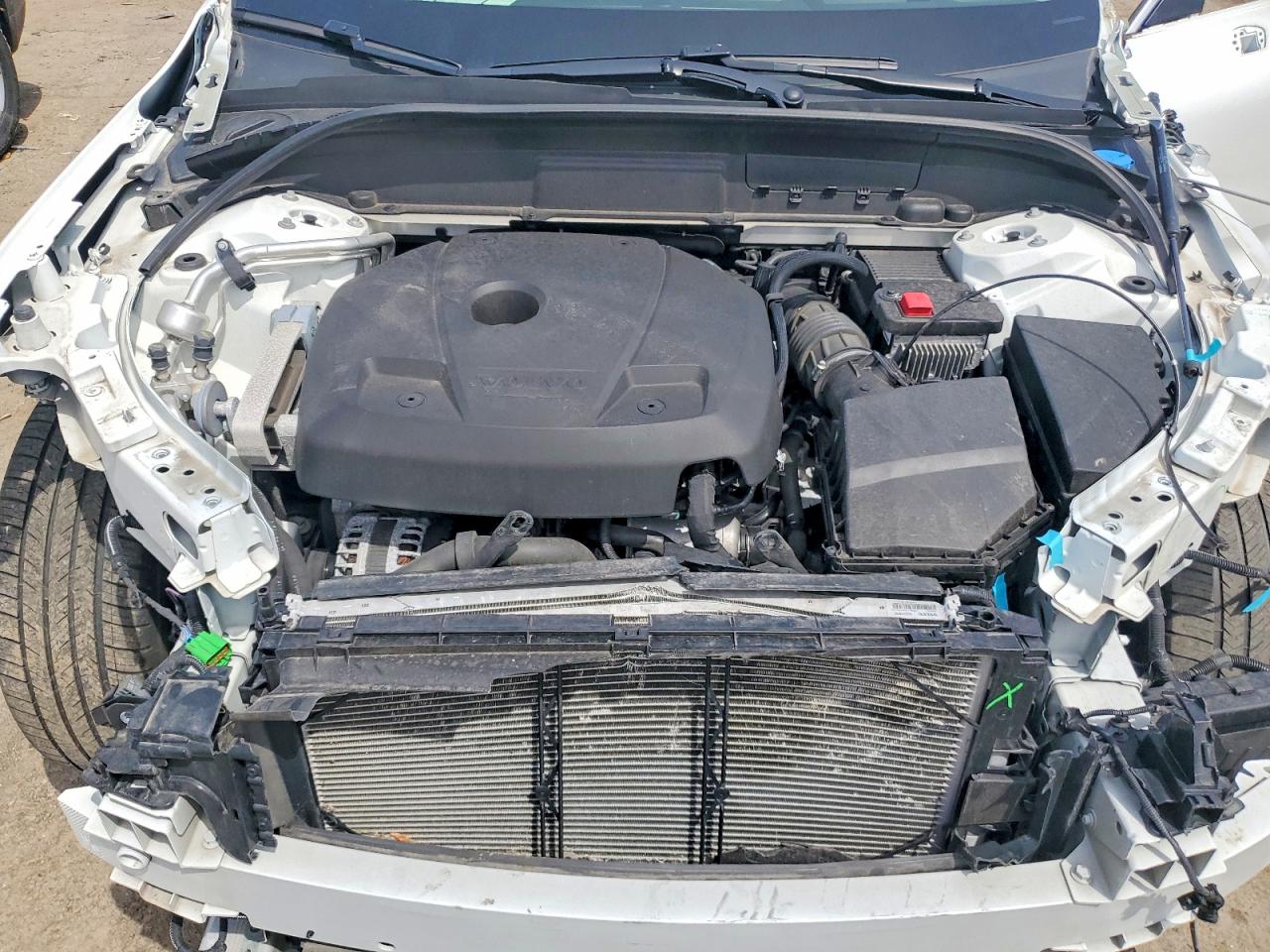 2021 VOLVO XC60 T6 INSCRIPTION photo 31