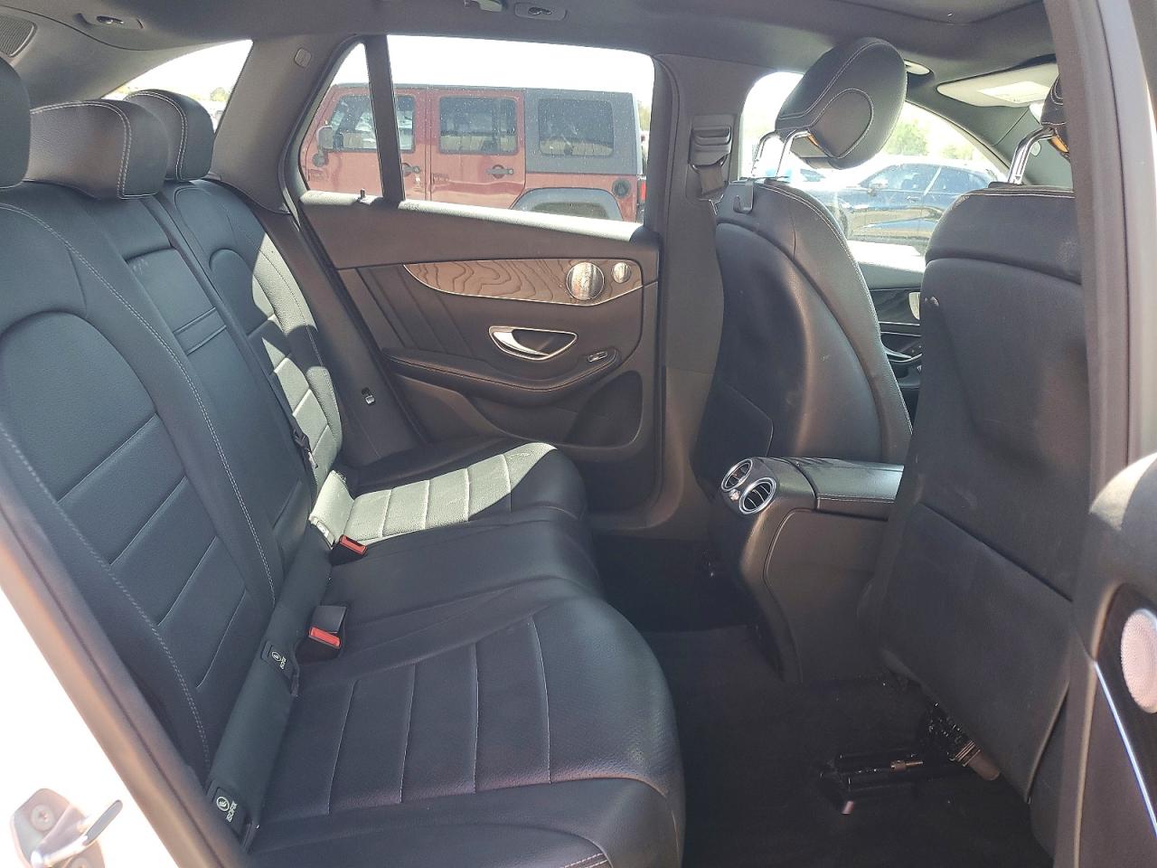 2018 MERCEDES-BENZ GLC 300 photo 31