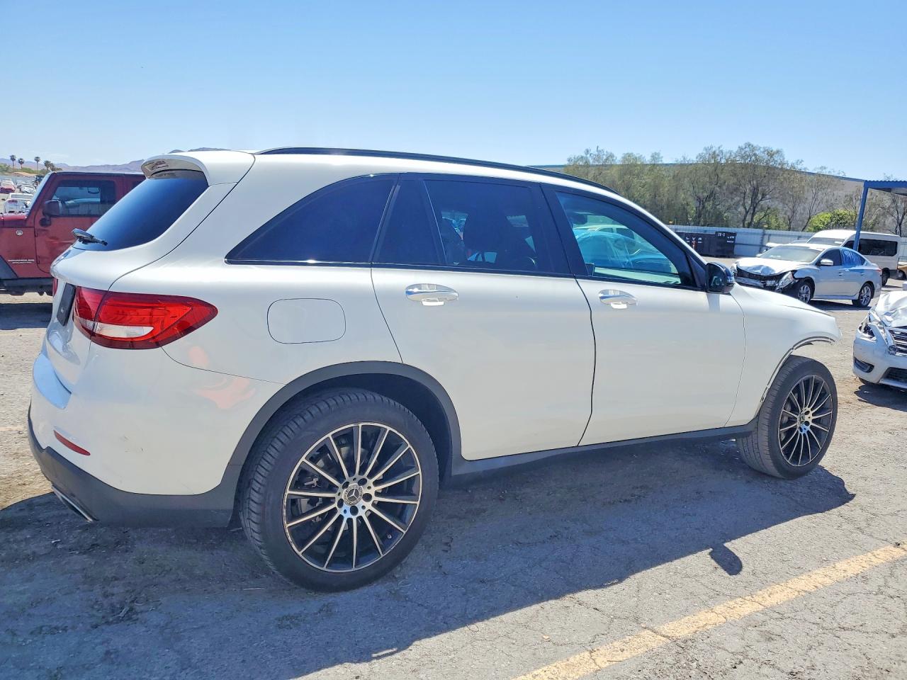 2018 MERCEDES-BENZ GLC 300 photo 7
