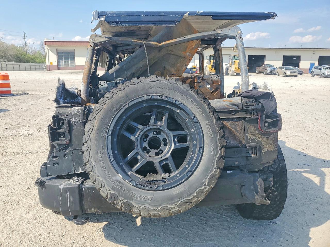 2018 JEEP WRANGLER UNLIMITED SAHARA photo 11