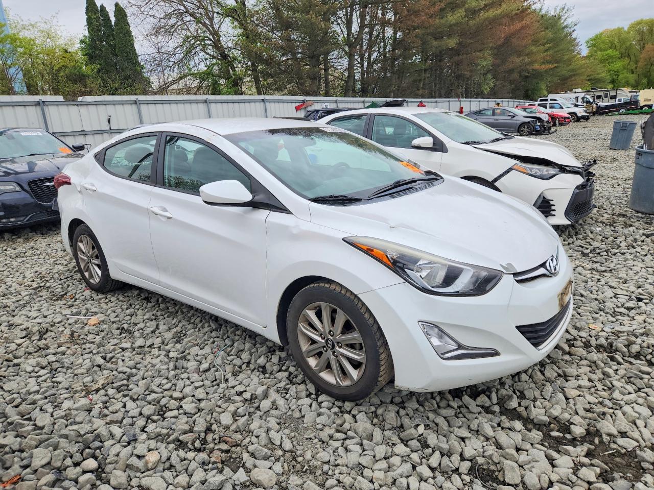 2015 HYUNDAI ELANTRA SE photo 10