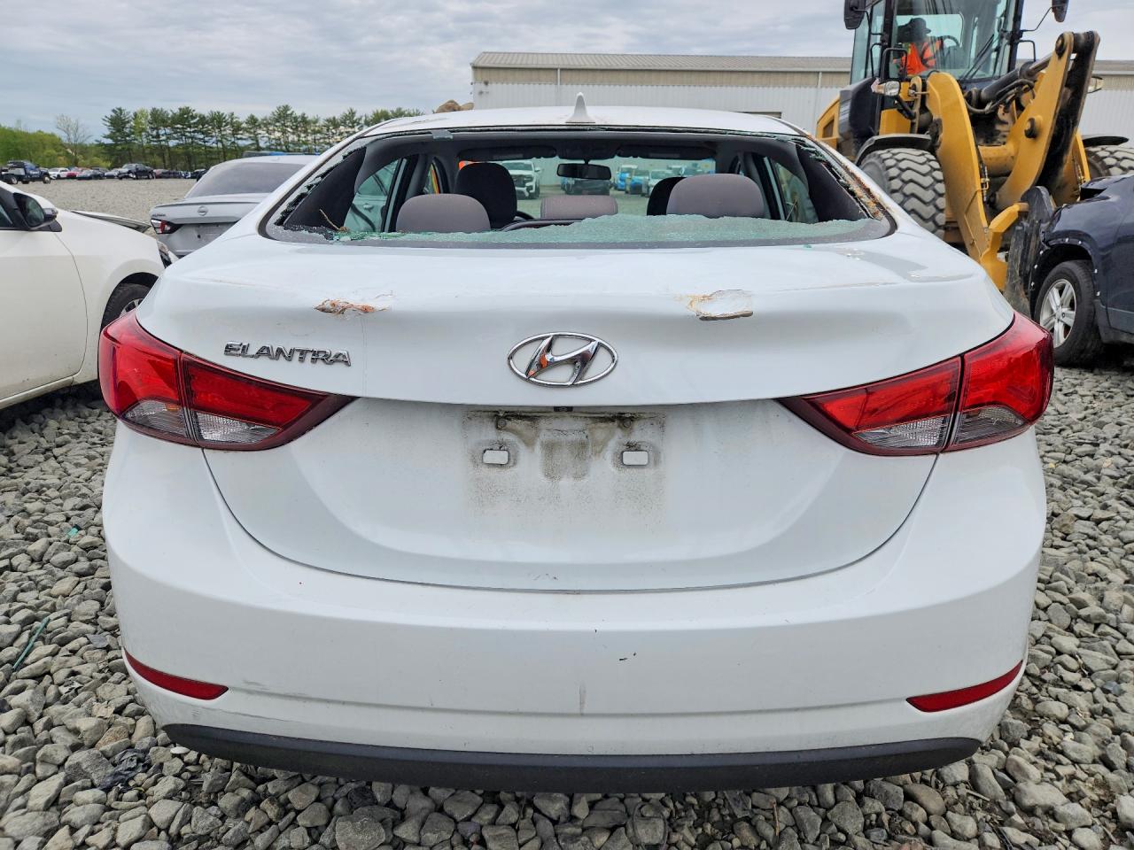 2015 HYUNDAI ELANTRA SE photo 16