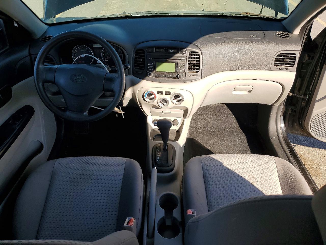 2009 HYUNDAI ACCENT GS photo 15