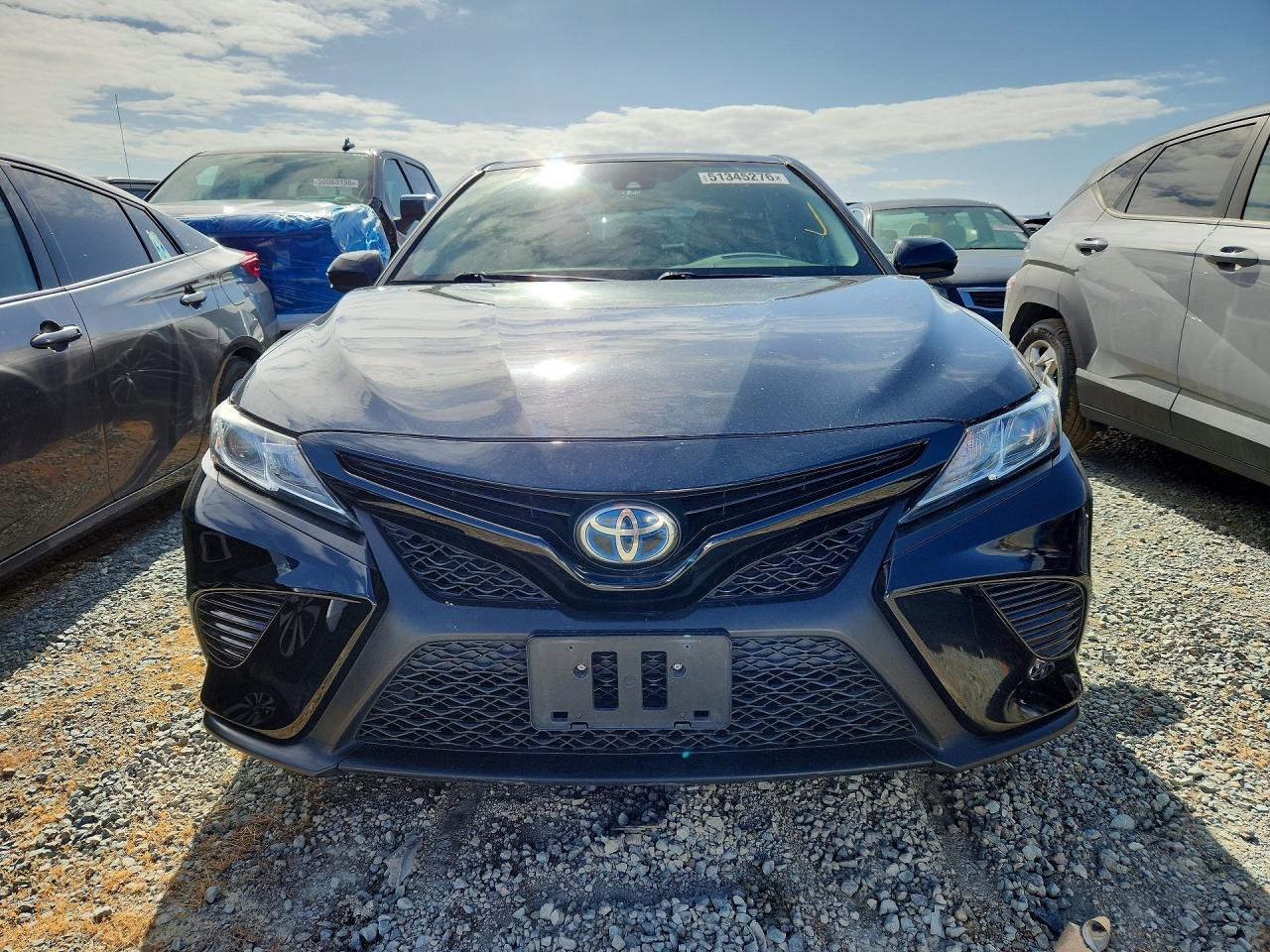 2020 TOYOTA CAMRY SE photo 9