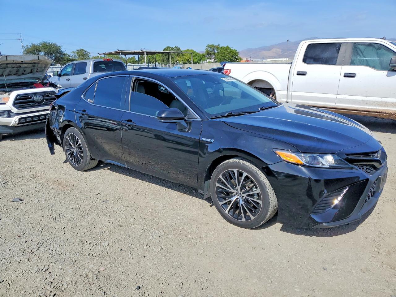 2020 TOYOTA CAMRY SE photo 7