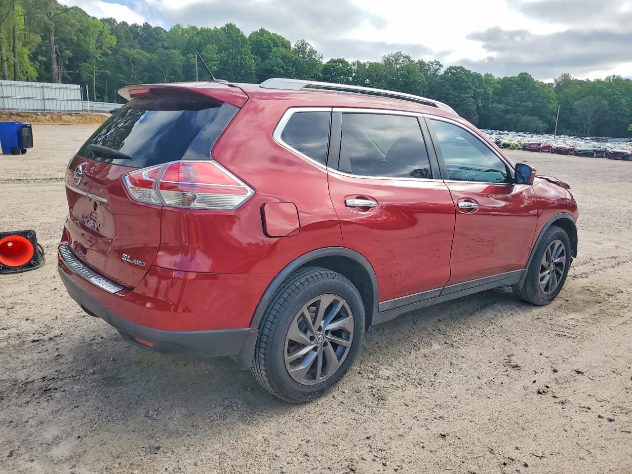 2016 NISSAN ROGUE SL photo 3