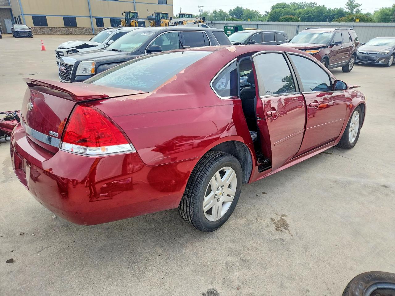 2010 CHEVROLET IMPALA LT photo 5