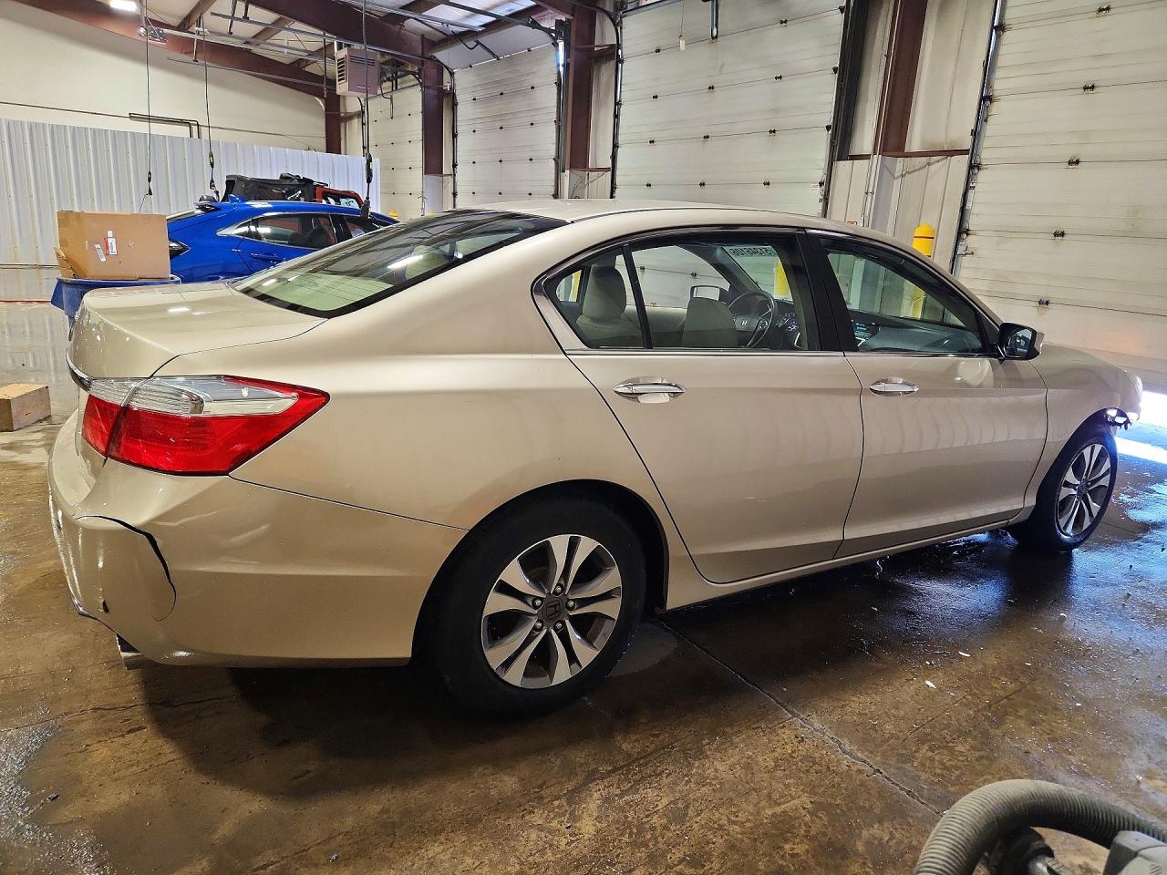 2014 HONDA ACCORD LX photo 3