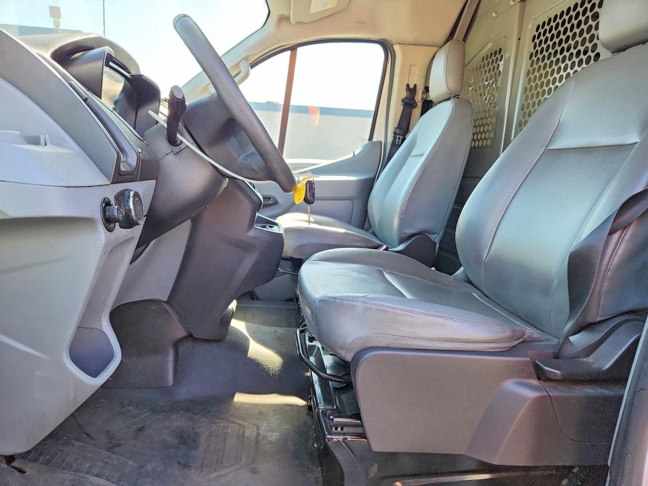 2017 FORD TRANSIT T-250 photo 19