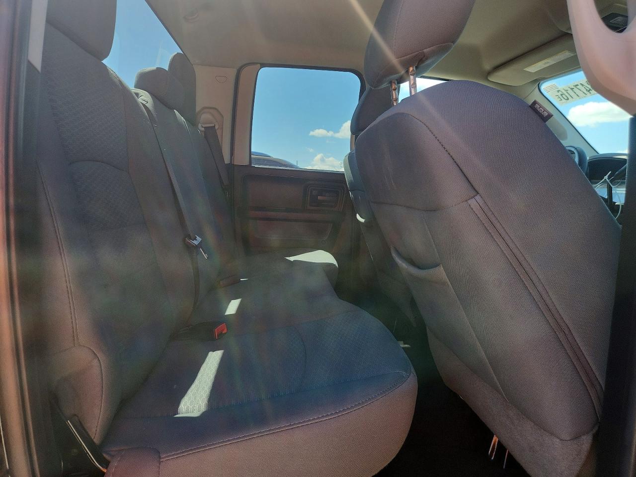 2013 RAM 1500 ST photo 19