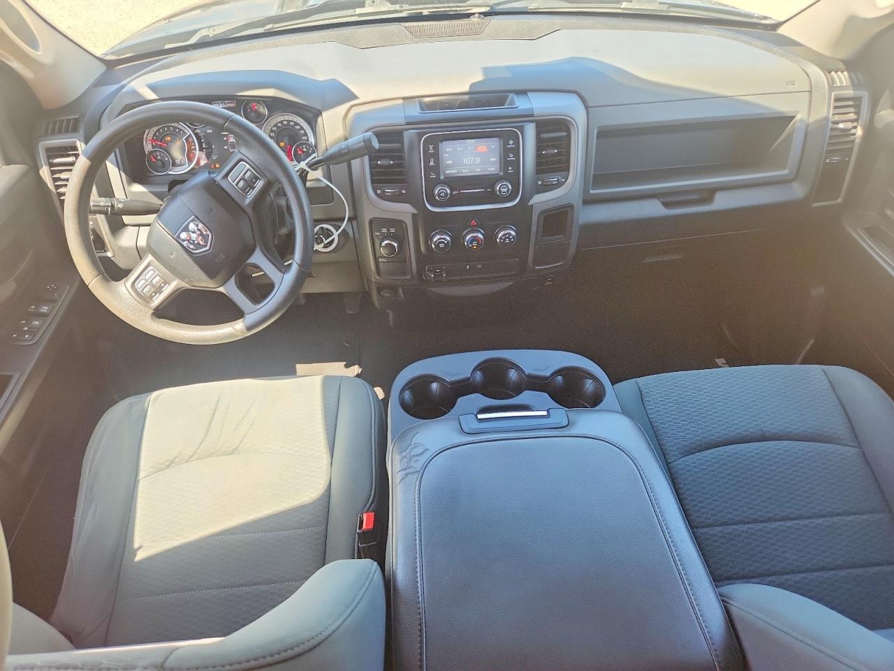 2013 RAM 1500 ST photo 15