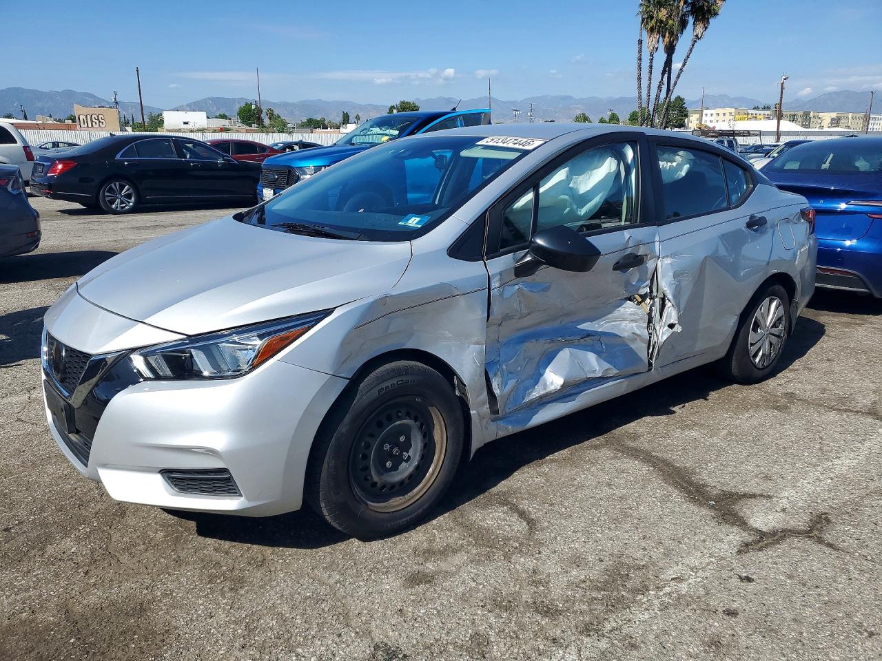 2020 NISSAN VERSA