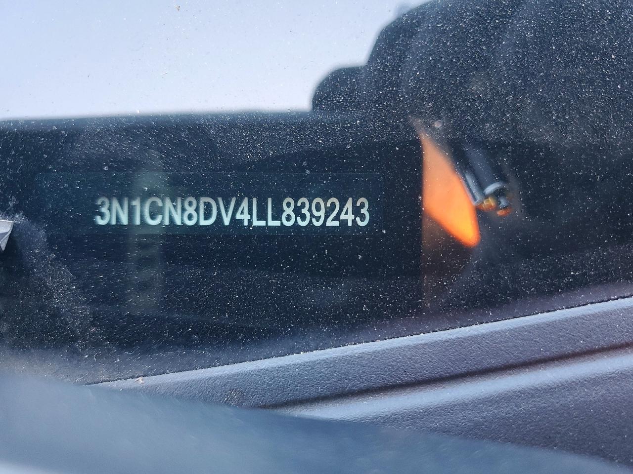 2020 NISSAN VERSA S photo 34