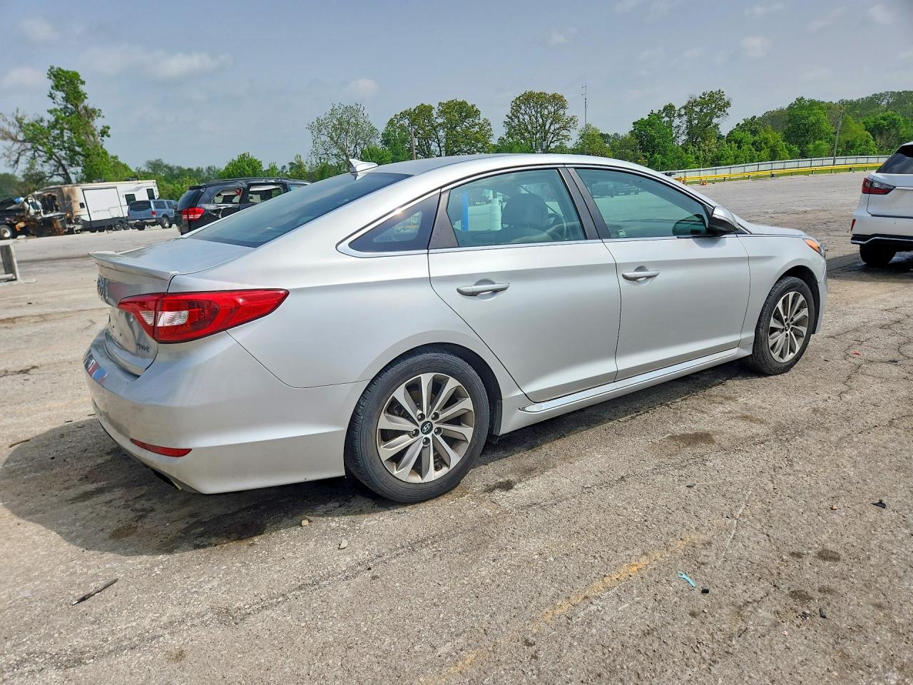 2015 HYUNDAI SONATA SPORT photo 5