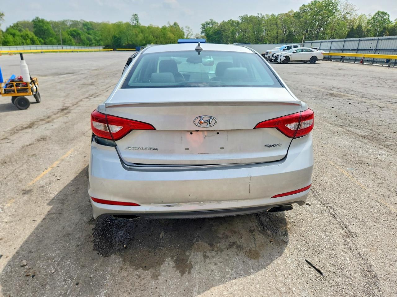 2015 HYUNDAI SONATA SPORT photo 11