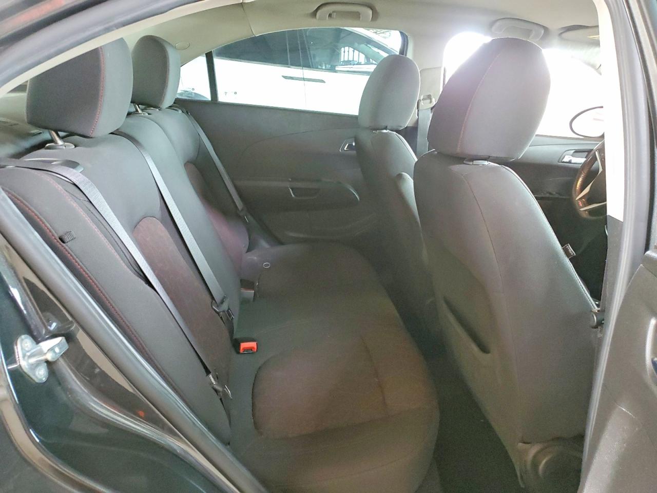 2017 CHEVROLET SONIC LT photo 10