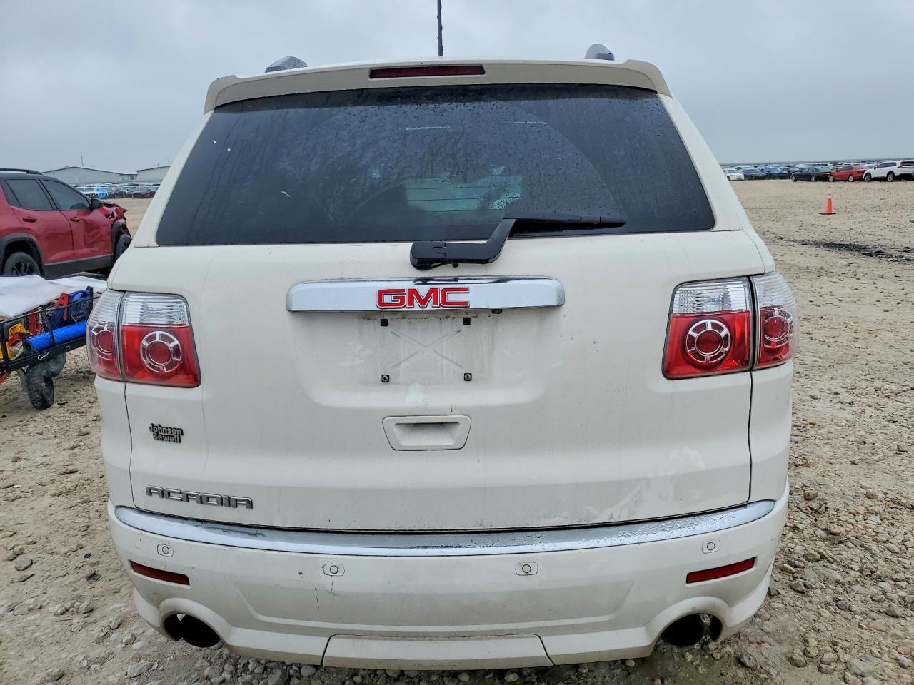 2011 GMC ACADIA DENALI photo 16