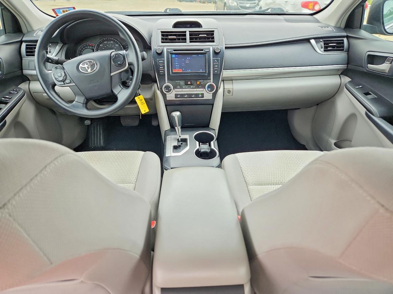 2012 TOYOTA CAMRY LE photo 8