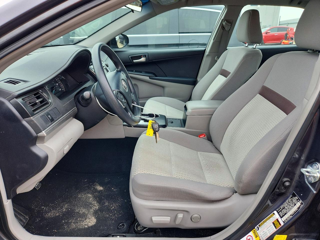 2012 TOYOTA CAMRY LE photo 7