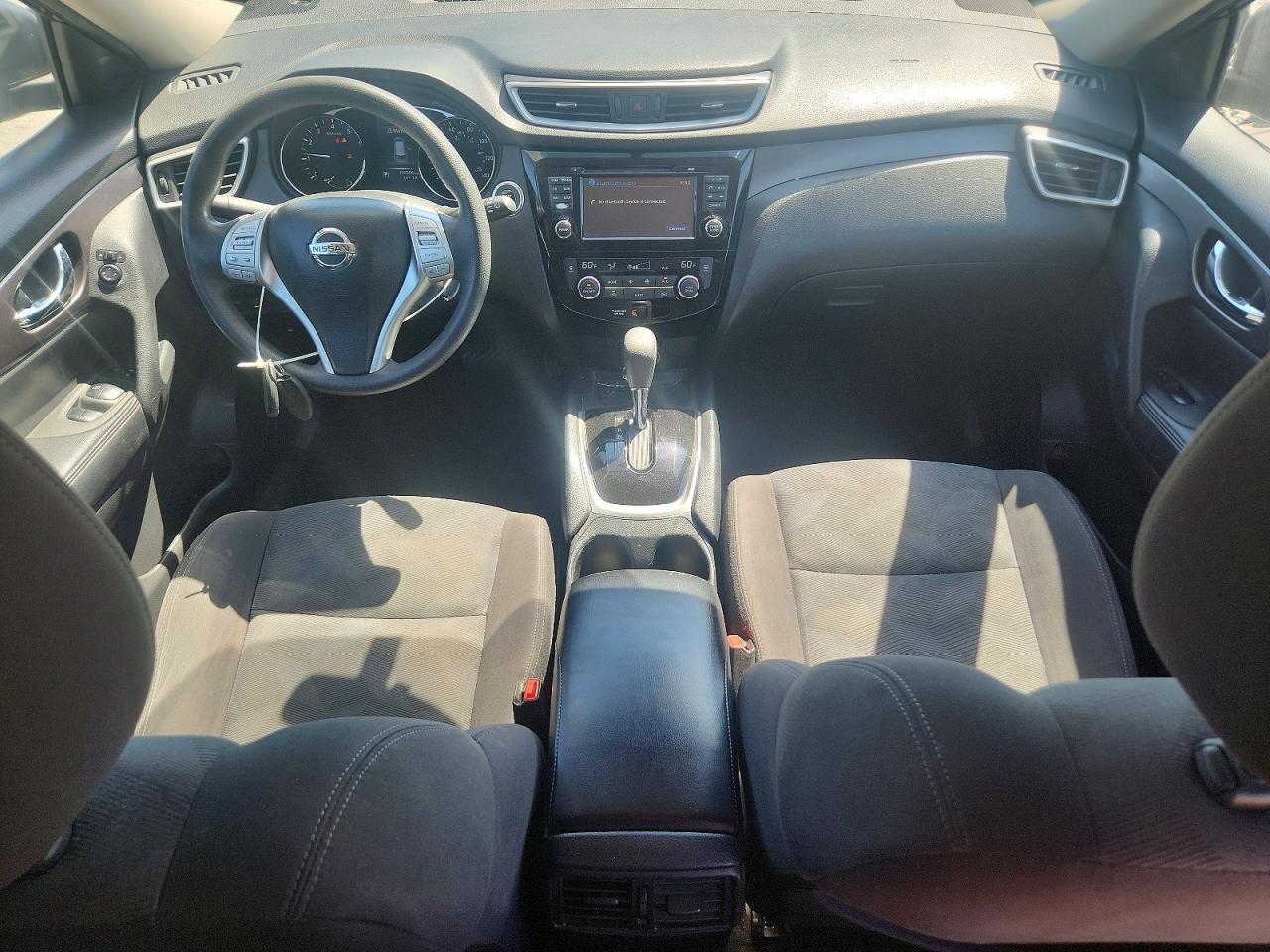 2016 NISSAN ROGUE SV photo 22