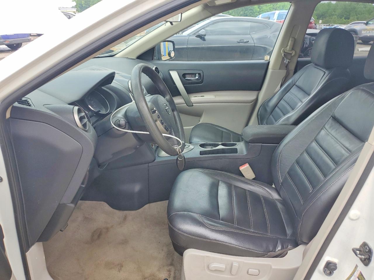 2011 NISSAN ROGUE S photo 13
